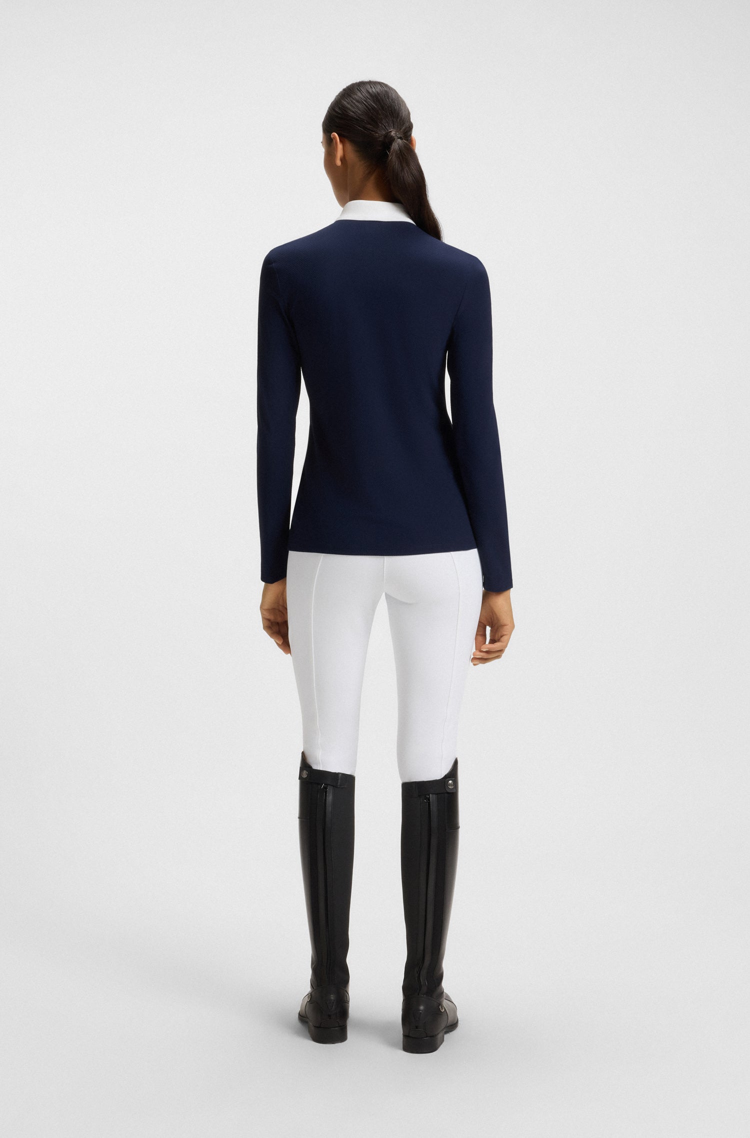 Boss Equestrian Minou Versenying